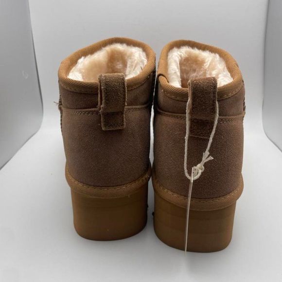 CUSHIONAIRE Women's COZY Genuine Suede pull on platform boot CHESTNUT 8 - Picture 4 of 6